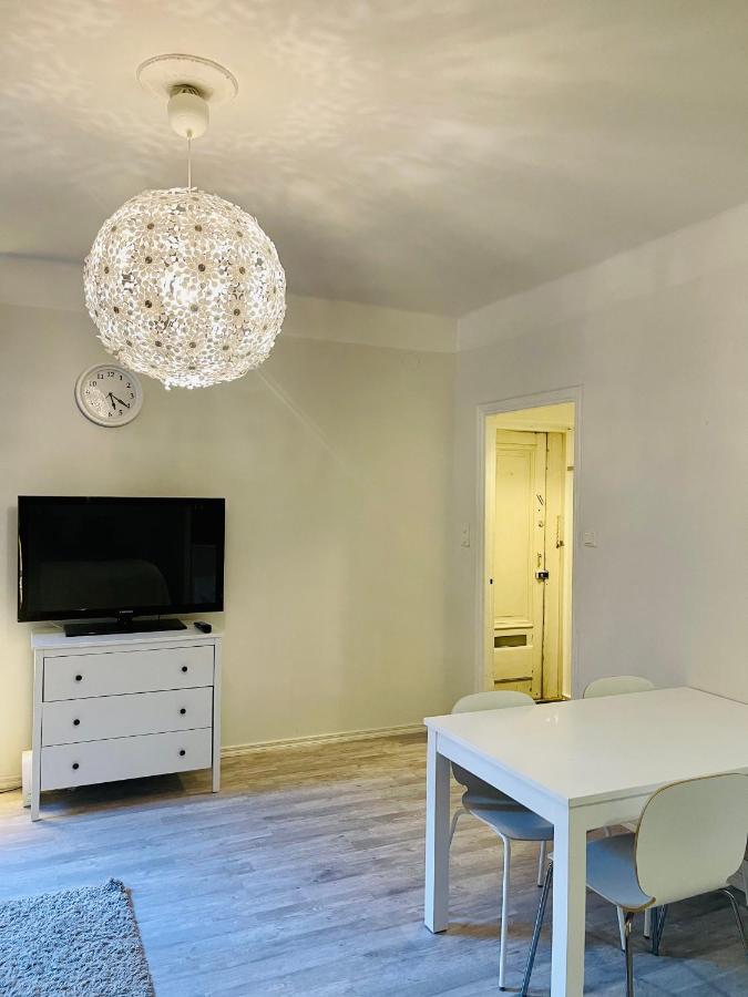 Upea Yksioe Aivan Helsingin Keskustasta Apartment Helsinki Exterior foto